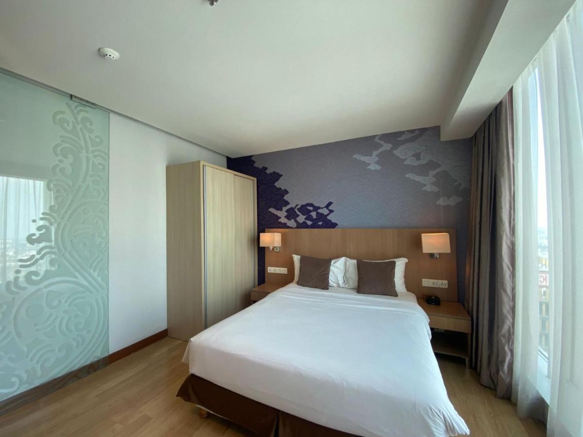 The H Tower Rasuna Suites Kuningan Jakarta By Villaloka Екстер'єр фото