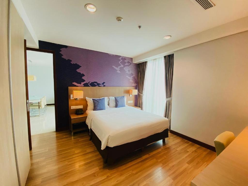 The H Tower Rasuna Suites Kuningan Jakarta By Villaloka Екстер'єр фото