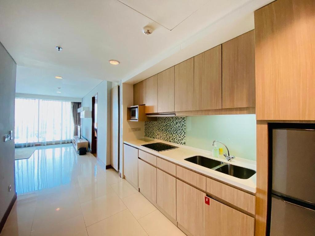 The H Tower Rasuna Suites Kuningan Jakarta By Villaloka Екстер'єр фото