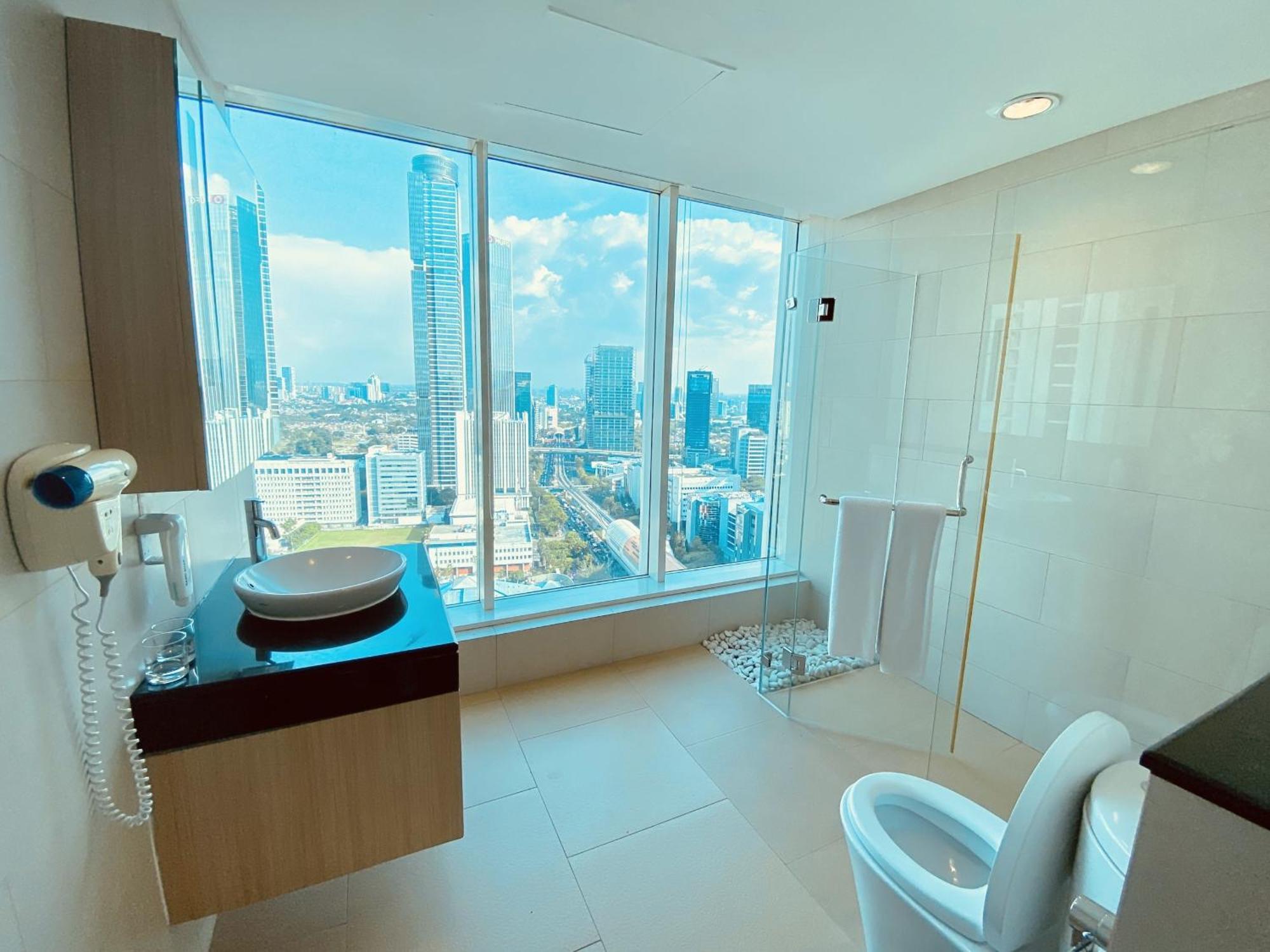 The H Tower Rasuna Suites Kuningan Jakarta By Villaloka Екстер'єр фото