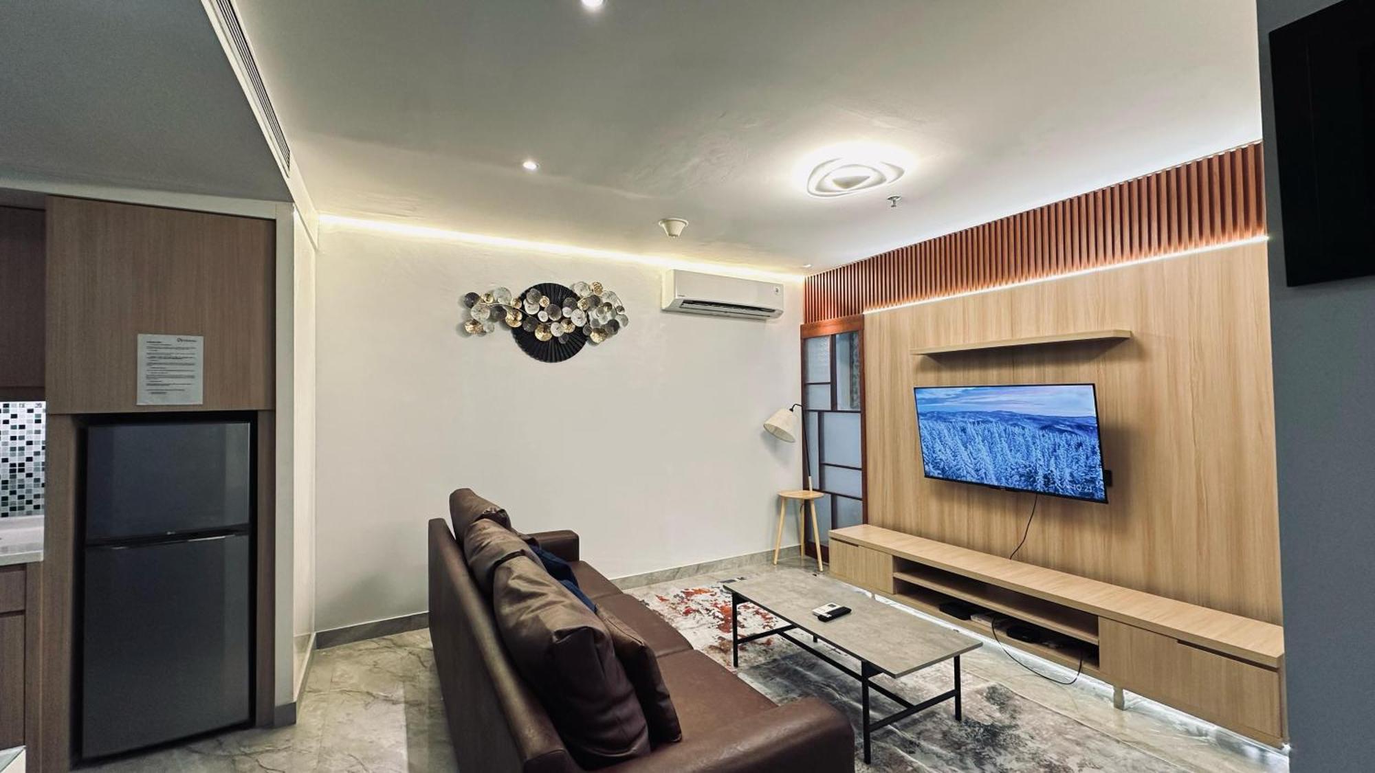 The H Tower Rasuna Suites Kuningan Jakarta By Villaloka Екстер'єр фото